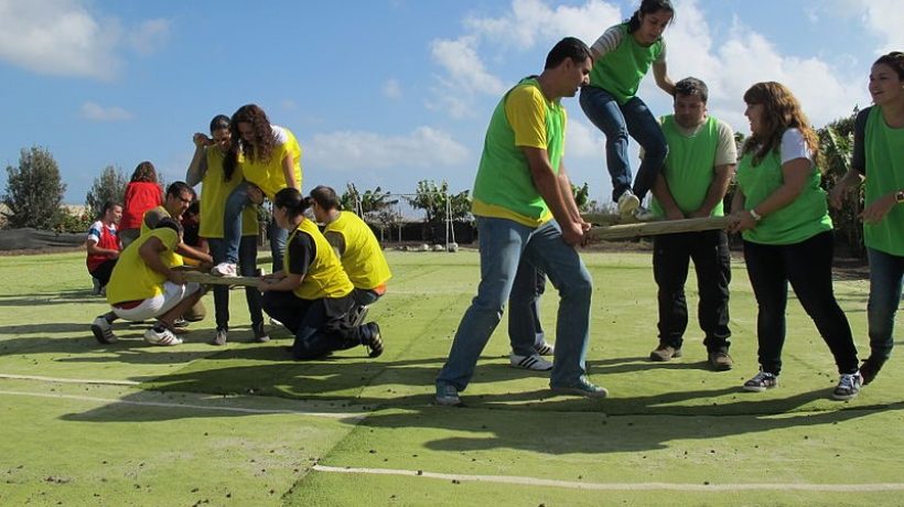 The advantages of team-building exercises