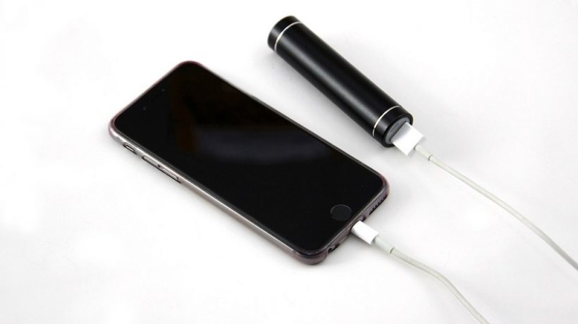 CHEAP SOLAR PORTABLE BATTERIES FOR PHONES AND TABLETS
