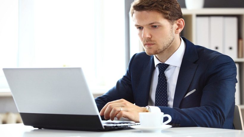 Five Popular Stock Tracking Apps To Consider