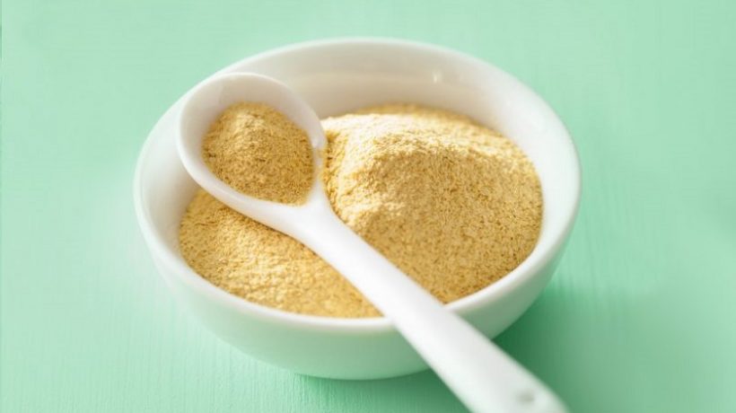 WHAT IS NUTRITIONAL YEAST AND WHAT ARE ITS BENEFITS?