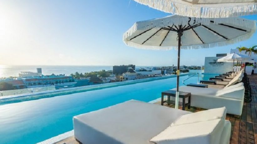 FIVES ROOFTOP: The best rooftop in Playa del Carmen