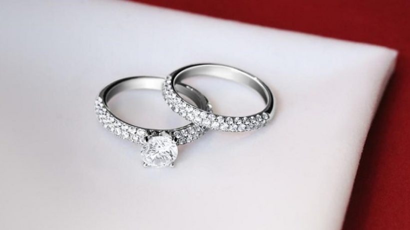 Exquisite Engagement Rings for Auspicious Occasions