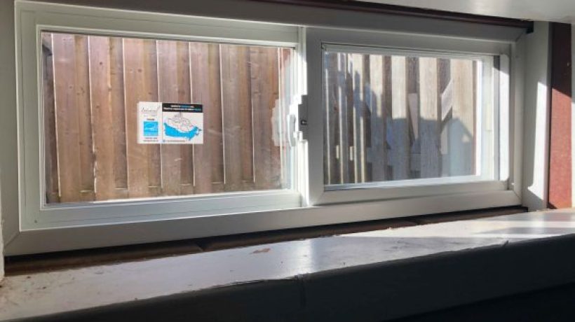How do I choose a basement window?