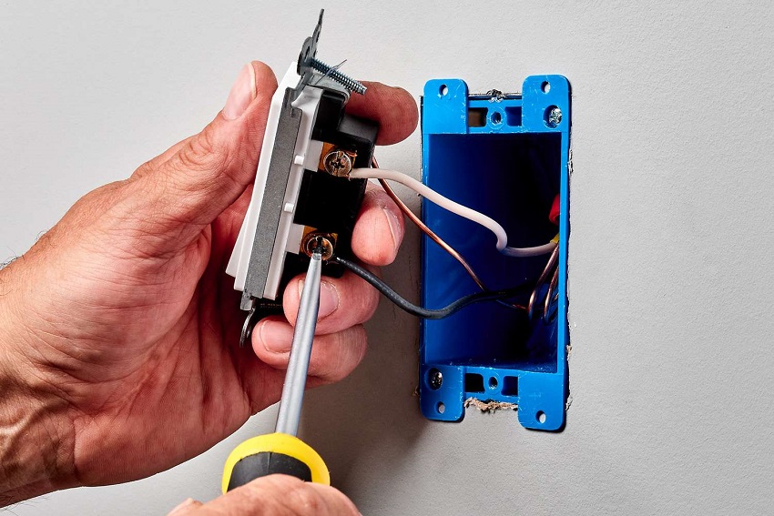 How to install a light switch