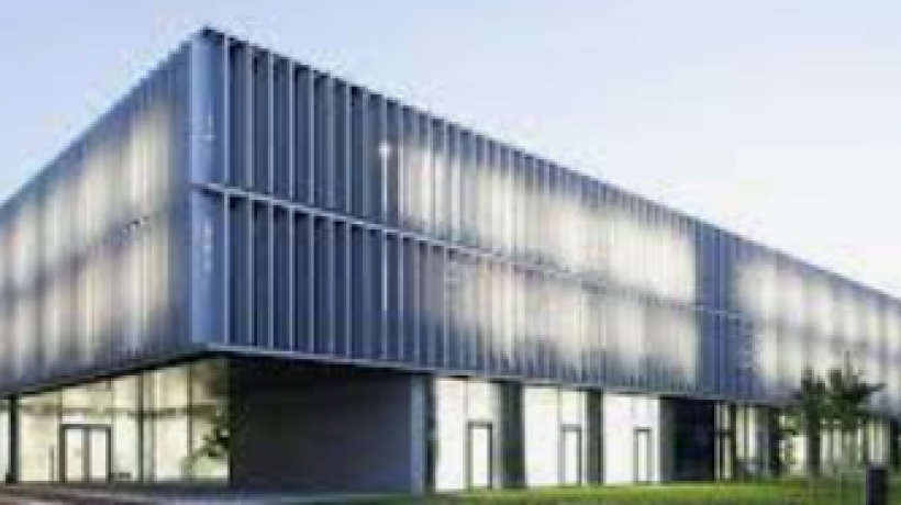 Cooling a building without AC