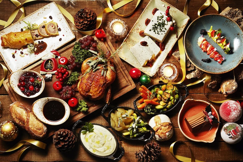 Festive Turkey Decorations for Your Thanksgiving Table